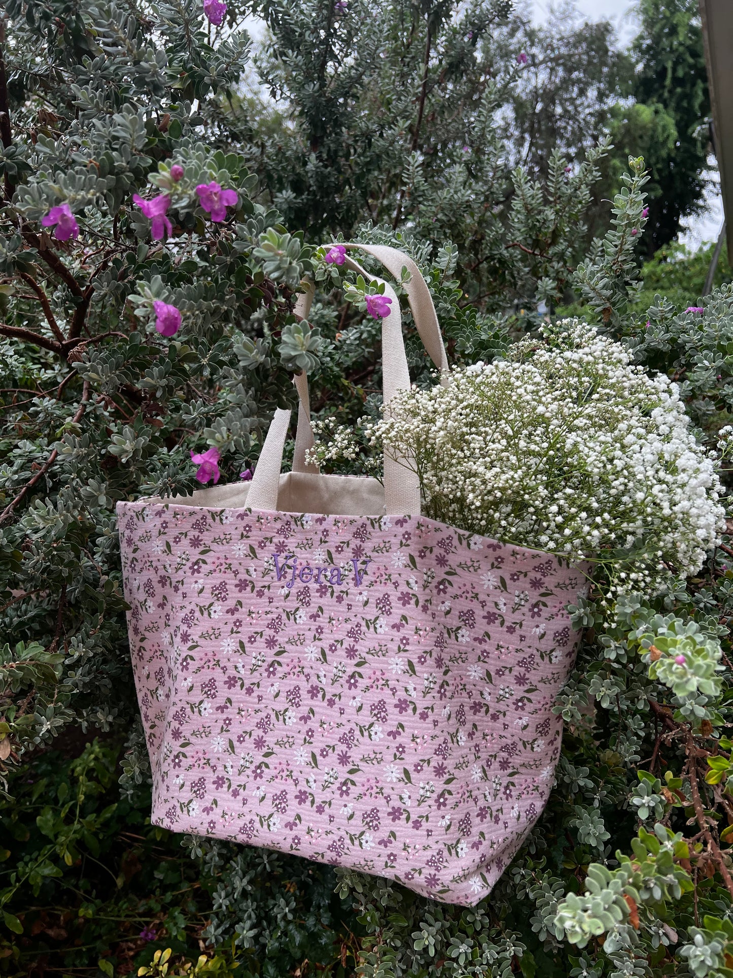 “Carry all my wildflowers with me” bag